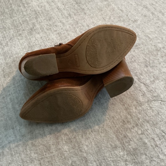 Suede Brown Heeled Boots - Picture 5 of 6